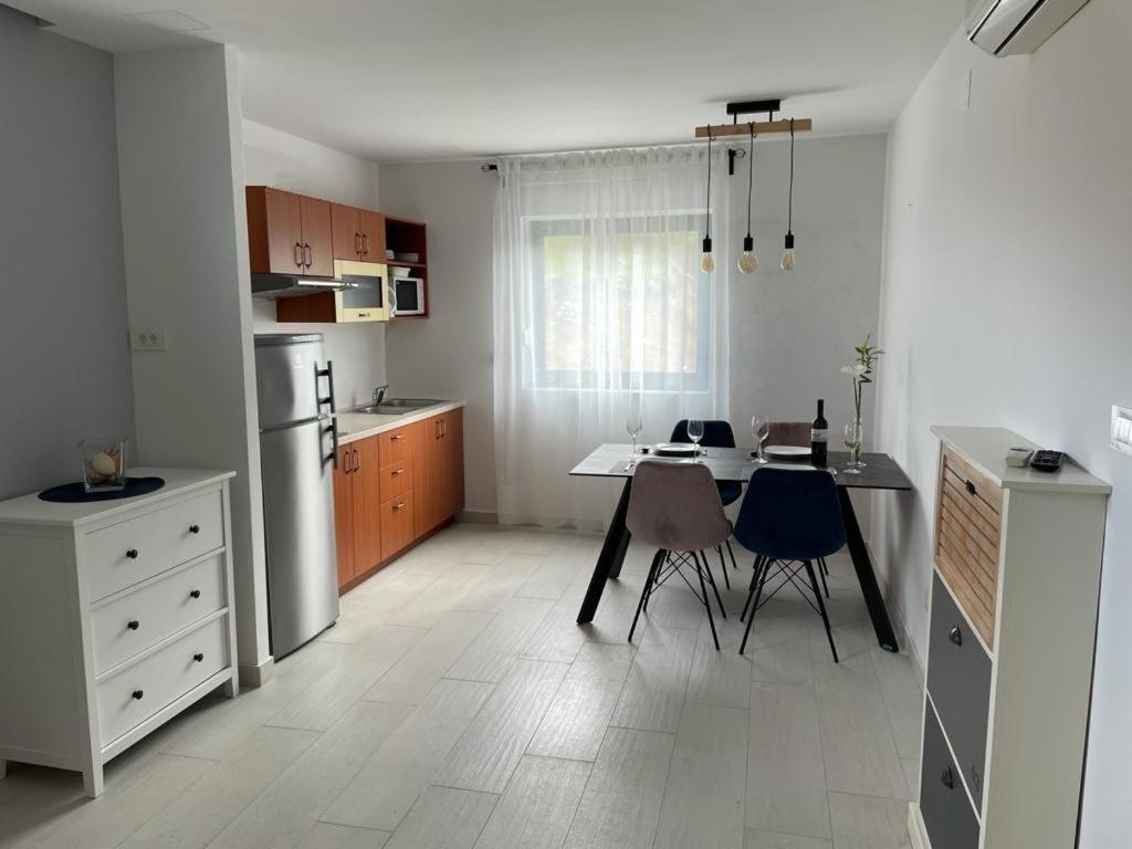 Apartments Villa Joy Podgora Zimmer foto